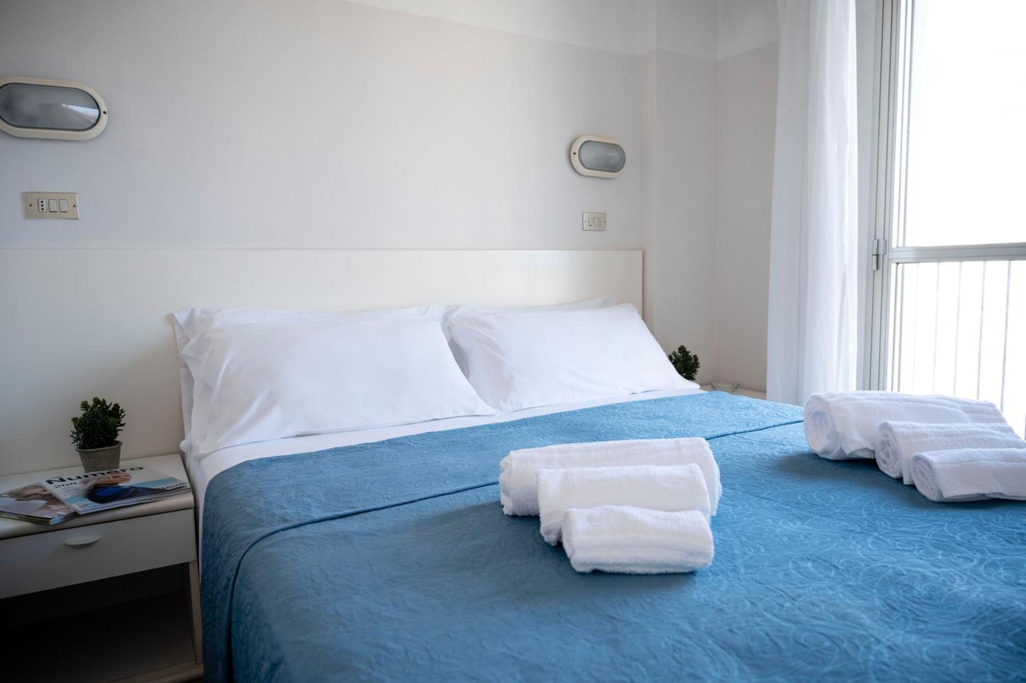 Hotel Selene - Vista Mare Riccione Pokoj fotografie