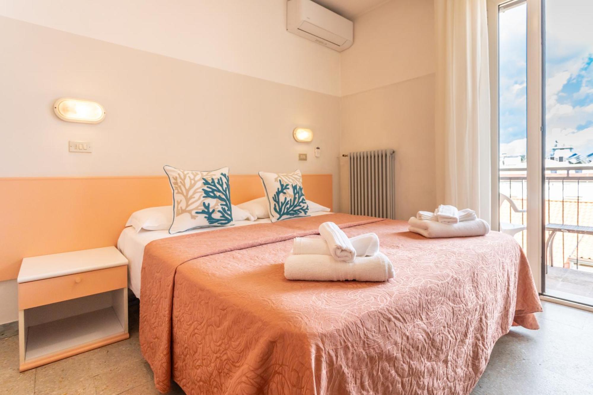 Hotel Selene - Vista Mare Riccione Pokoj fotografie