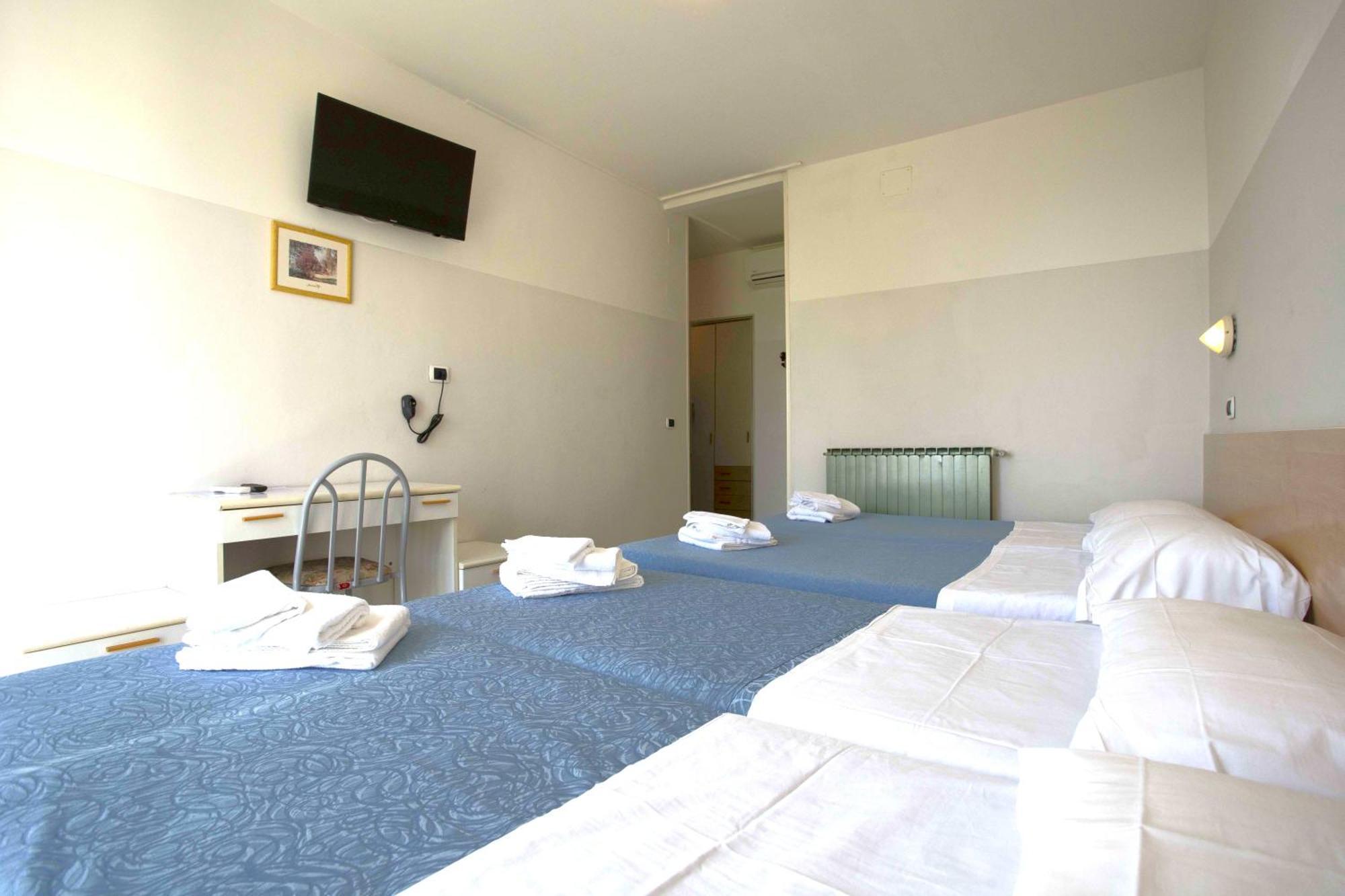 Hotel Selene - Vista Mare Riccione Pokoj fotografie